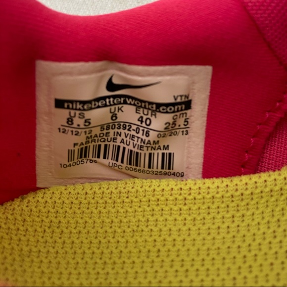 SOLD Women’s Nike Free Sneakers - Picture 6 of 6